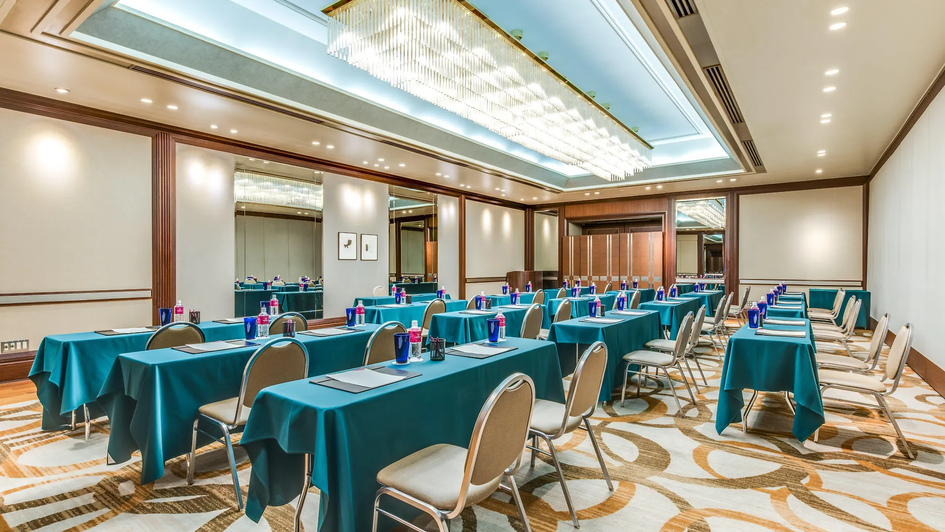 Hotel Ana Crowne Plaza Hiroshima By Ihg 4*,